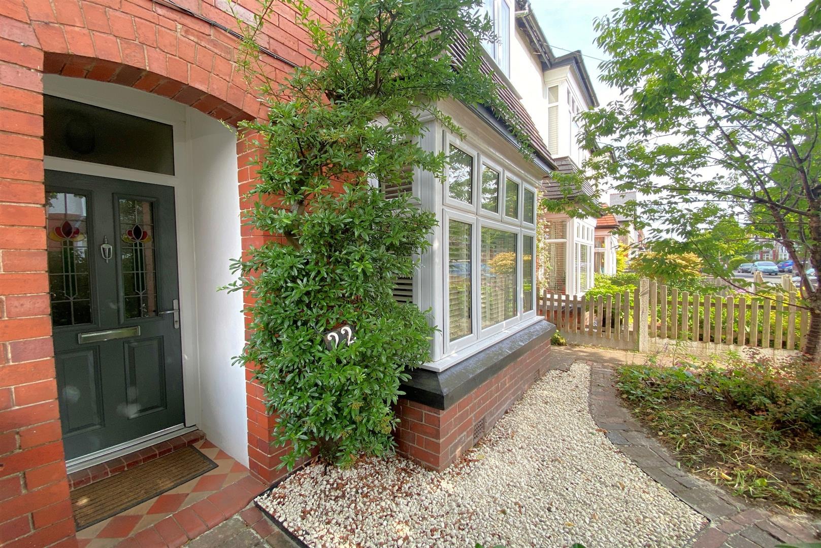 4 bed property in Cathcart Road, Stourbridge
